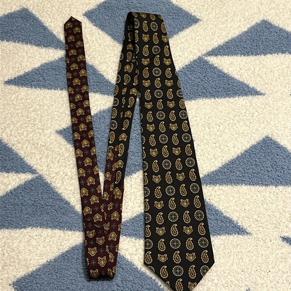 Tommy Hilfiger Other - Tommy Hilfiger 100% Italian Silk Tie